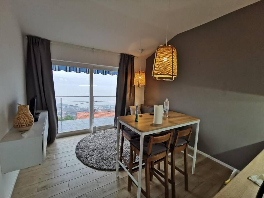 Ferienwohnung Mit 180° Meerblick Dobreć Eksteriør billede