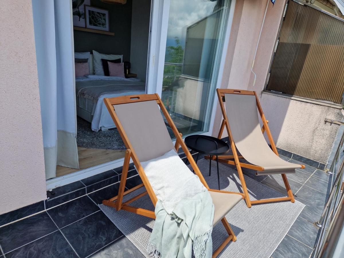 Ferienwohnung Mit 180° Meerblick Dobreć Eksteriør billede